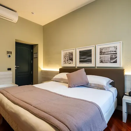 Hotel Centrale ホテル