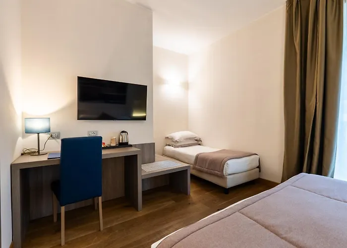 Hotel Centrale Szálloda Cernobbio
