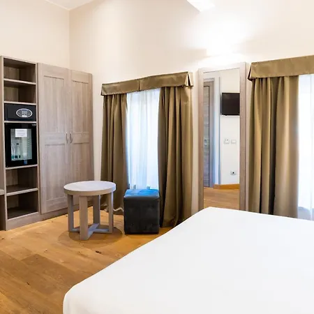 Hotel Centrale 4*