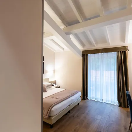 Hotel Centrale 4* Cernobbio