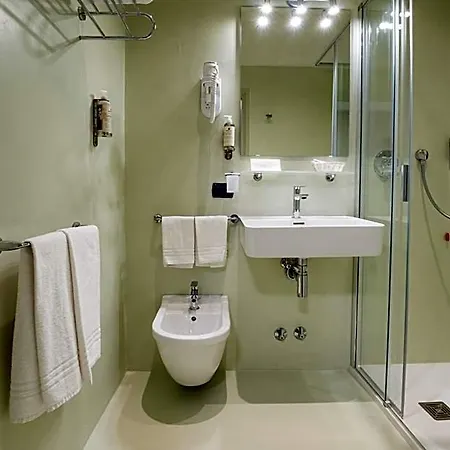 Hotel Centrale 4* Cernobbio