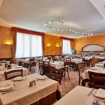 Hotel Centrale 4* Cernobbio