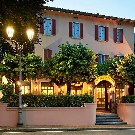 Hotel Centrale 4* Τσερνόμπιο