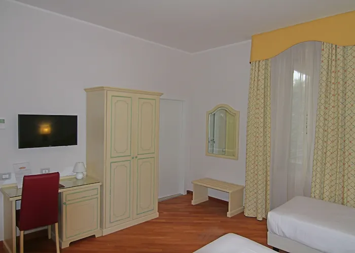 Hotel Centrale Τσερνόμπιο
