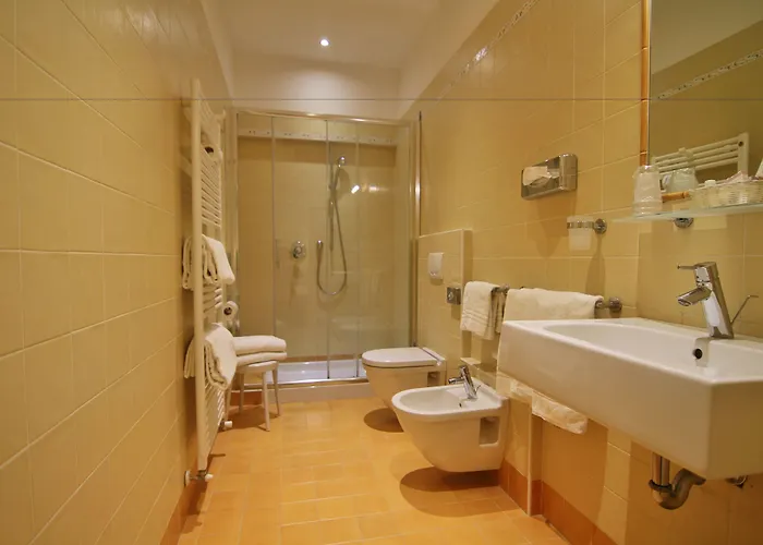 Ξενοδοχείο Hotel Centrale Τσερνόμπιο