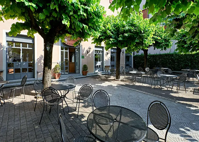 Hotel Centrale Τσερνόμπιο