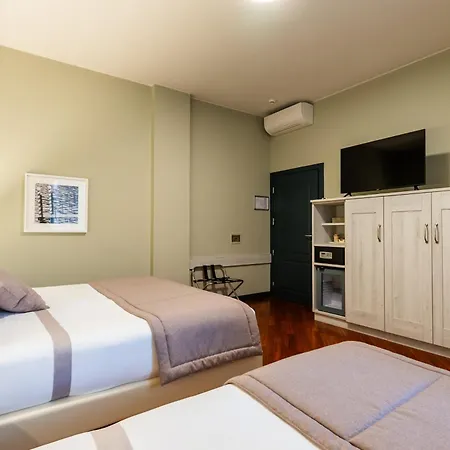 Hotel Centrale Hotell Cernobbio